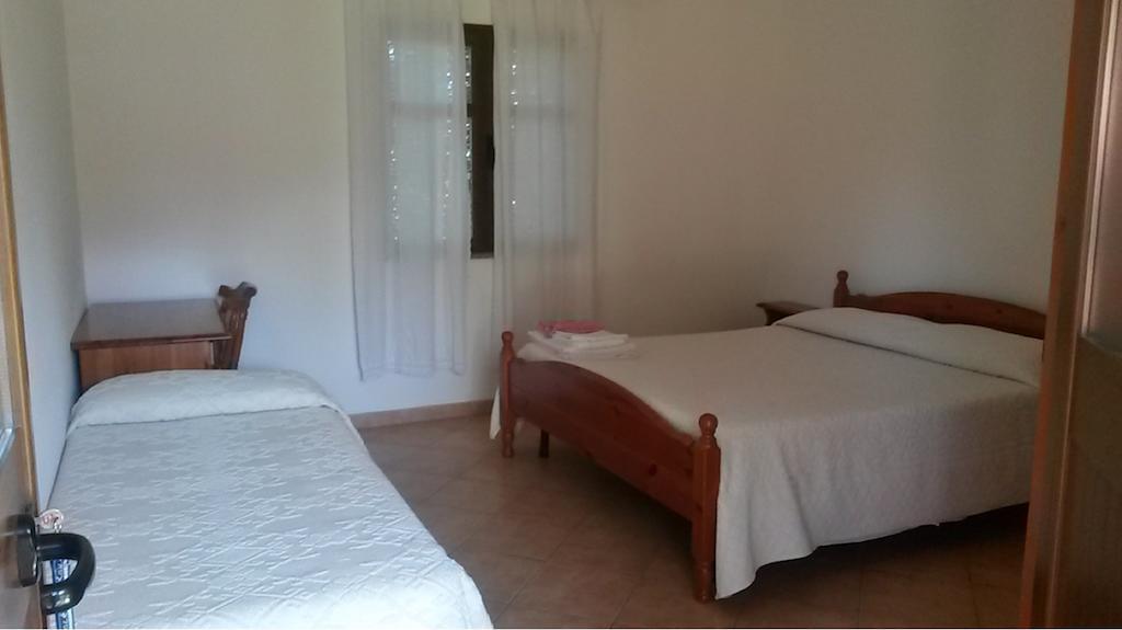 Agriturismo Su Barraccu Loceri Værelse billede